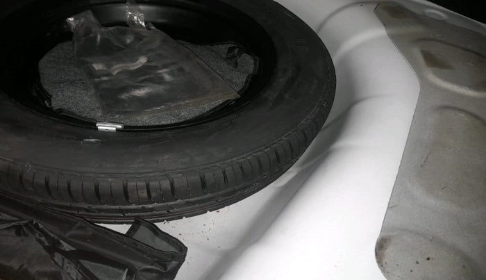 2021 Hyundai Verna SX 1.5 VTVT, Petrol, Manual, 28,034 km, tyre