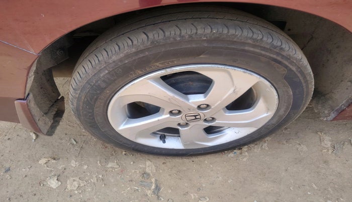 2014 Honda City 1.5L I-DTEC V, Diesel, Manual, 1,26,953 km, tyre