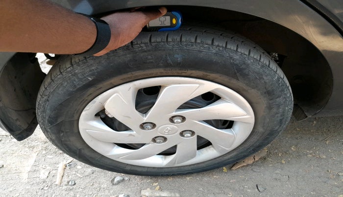 2019 Hyundai NEW SANTRO SPORTZ CNG, CNG, Manual, 78,716 km, tyre