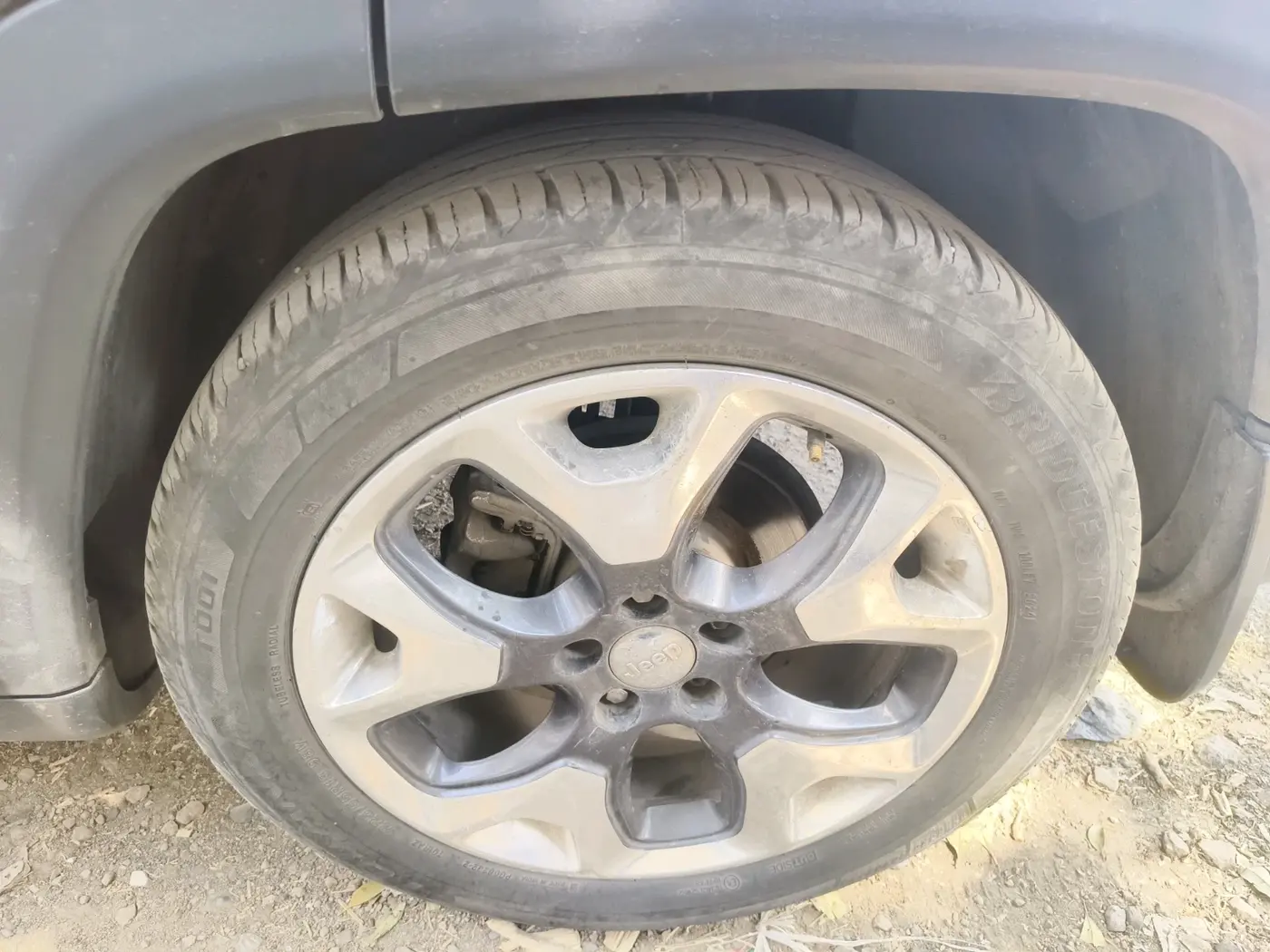 2019 Jeep Compass LIMITED PLUS PETROL AT, CNG, Automatic, 99,997 km, tyre