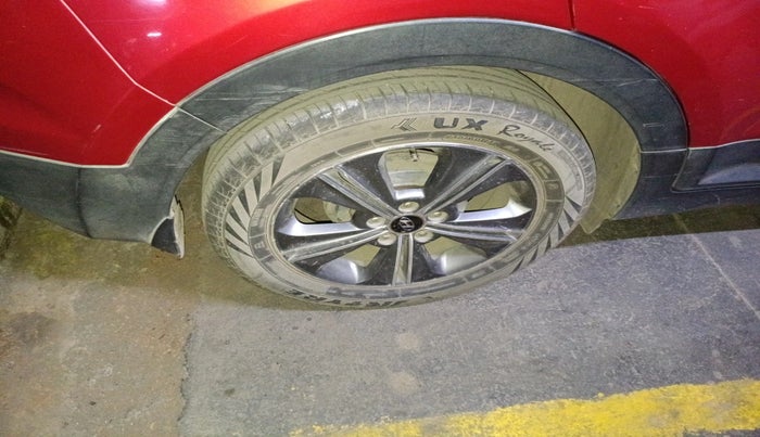 2016 Hyundai Creta SX (O) 1.6 DIESEL, Diesel, Manual, 1,03,984 km, tyre