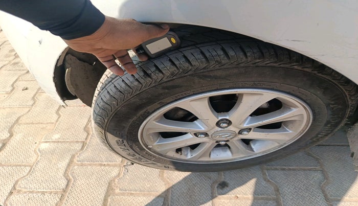 2014 Hyundai Grand i10 ASTA 1.1 CRDI, Diesel, Manual, 83,824 km, tyre