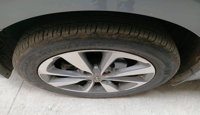 2017 Hyundai Elite i20 ASTA 1.2 (O), Petrol, Manual, 48,176 km, tyre