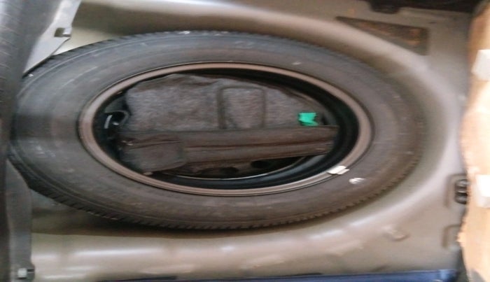 2017 Hyundai Elite i20 ASTA 1.2 (O), Petrol, Manual, 48,176 km, tyre