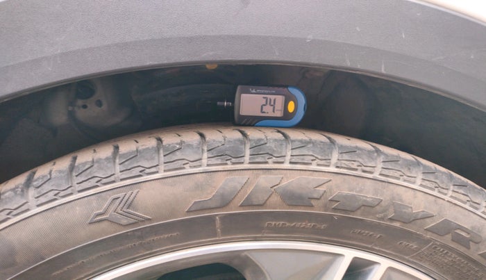 2016 Hyundai Creta SX PLUS AT 1.6 PETROL, Petrol, Automatic, 1,22,278 km, tyre