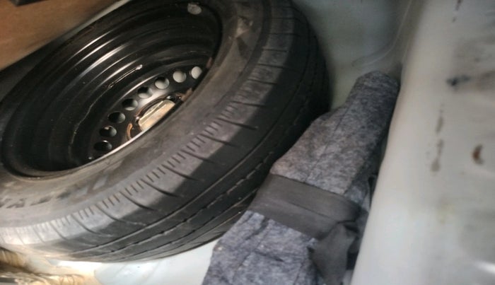 2023 Honda Amaze 1.2L I-VTEC S, Petrol, Manual, 29,400 km, tyre