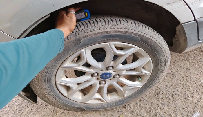 2016 Ford Ecosport TITANIUM 1.5L DIESEL, Diesel, Manual, 34,121 km, tyre