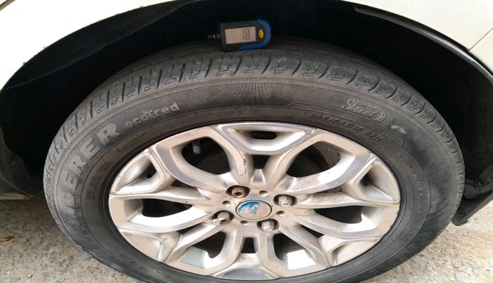 2015 Ford Ecosport TITANIUM 1.5L DIESEL, Diesel, Manual, 1,04,034 km, tyre