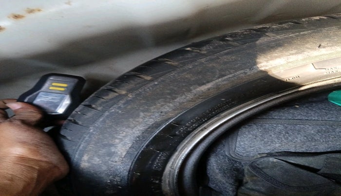 2019 Hyundai GRAND I10 NIOS ERA 1.2 KAPPA VTVT, Petrol, Manual, 62,584 km, tyre