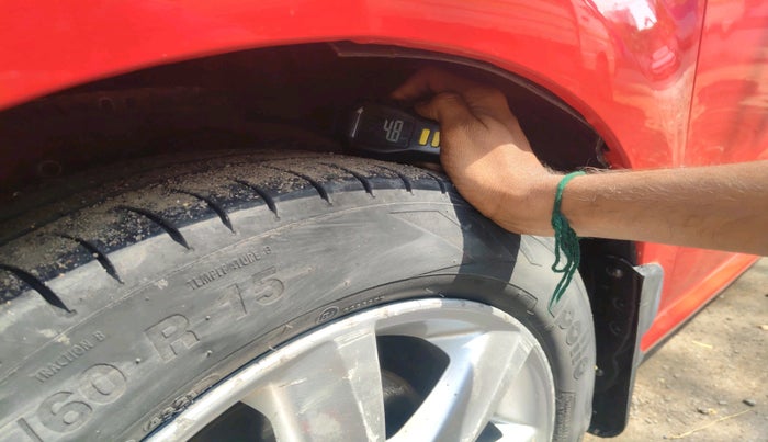 2012 Volkswagen Polo TRENDLINE 1.2L DIESEL, Diesel, Manual, 1,30,338 km, tyre