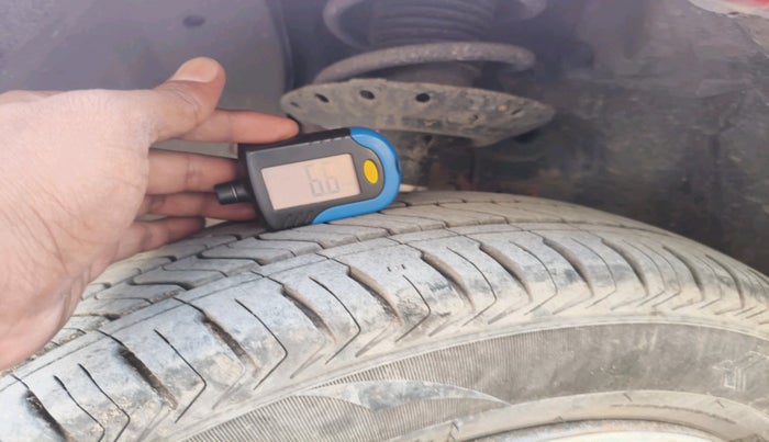 2012 Honda Brio S MT, Petrol, Manual, 73,612 km, tyre