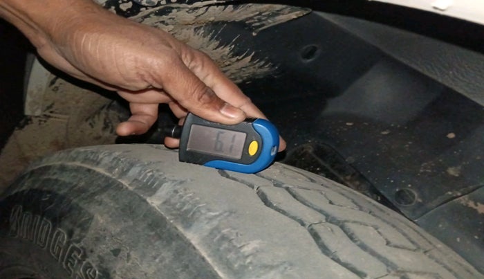 2018 Tata Safari Storme 2.2 EX 4X2, Diesel, Manual, 1,05,791 km, tyre