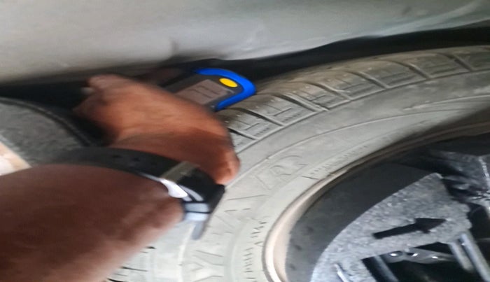 2019 Skoda Rapid AMBITION 1.6 MPI MT, Petrol, Manual, 1,57,936 km, tyre