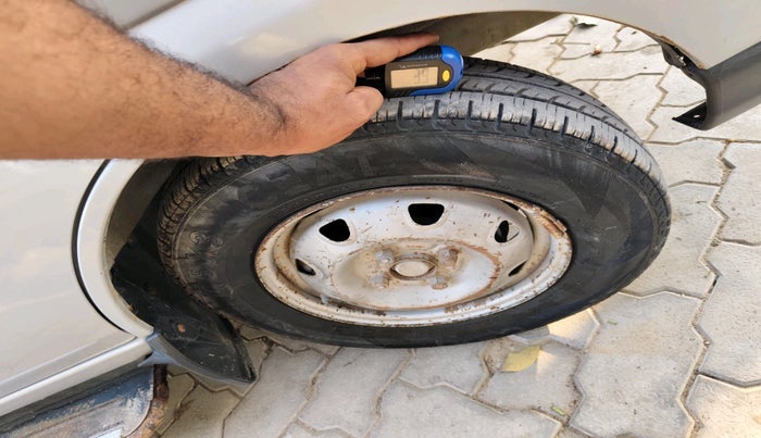 2019 Maruti Eeco 5 STR WITH A/C+HTR, CNG, Manual, 1,78,308 km, tyre