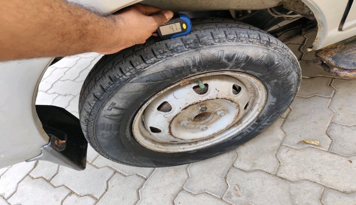 2019 Maruti Eeco 5 STR WITH A/C+HTR, CNG, Manual, 1,78,308 km, tyre