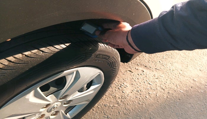 2019 Hyundai Creta E PLUS 1.4 DIESEL, Diesel, Manual, 1,23,929 km, tyre