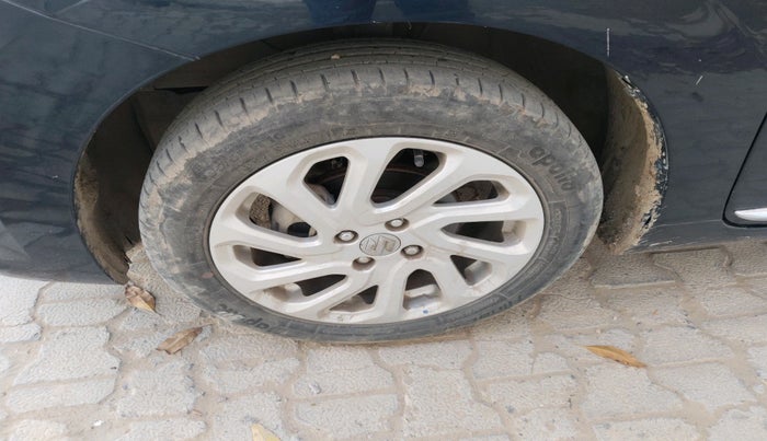 2023 Maruti Baleno  ZETA CNG 1.2L, CNG, Manual, 45,284 km, tyre