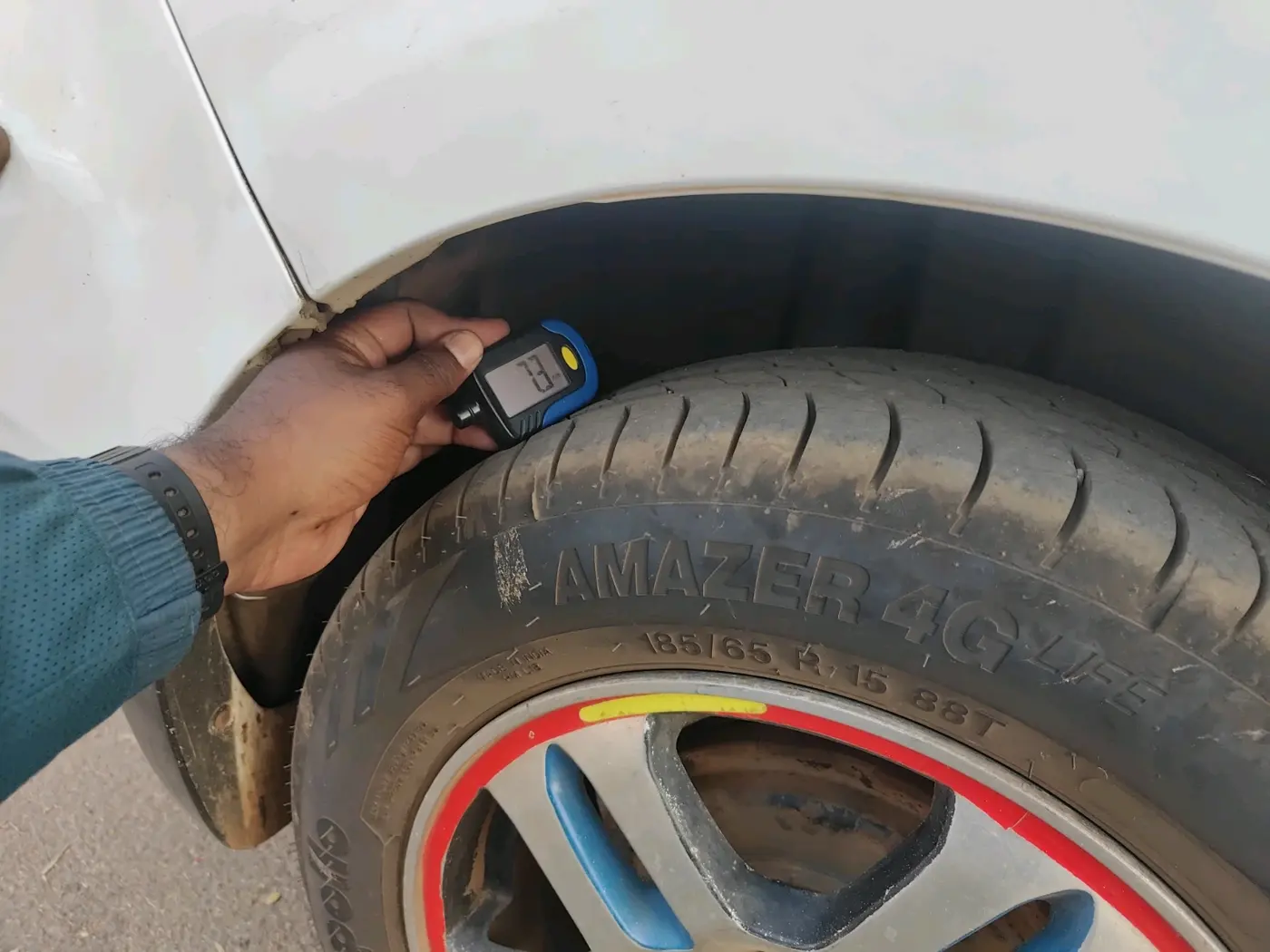 2016 Maruti Ertiga VDI SHVS, Diesel, Manual, 1,85,227 km, tyre