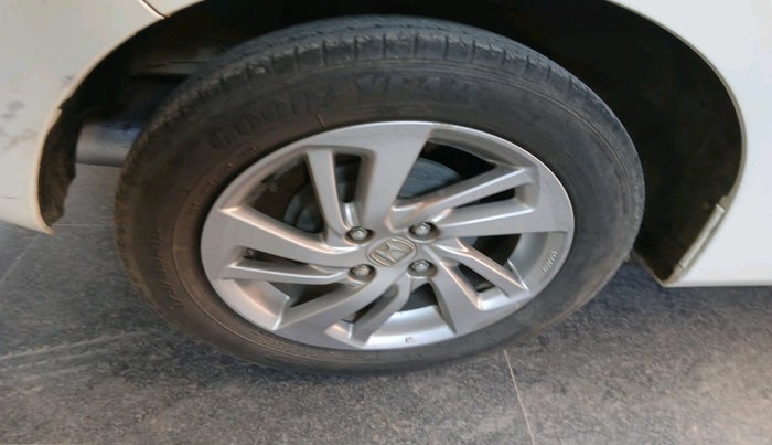 2019 Honda Jazz 1.2L I-VTEC VX CVT, Petrol, Automatic, 30,470 km, tyre