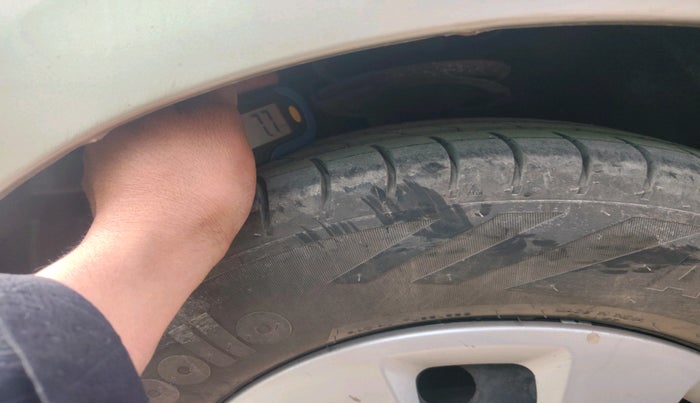 2011 Hyundai i10 SPORTZ 1.2 AT, Petrol, Automatic, 40,229 km, tyre