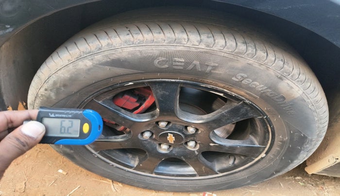 2012 Chevrolet Cruze LTZ, Diesel, Manual, 1,31,653 km, tyre