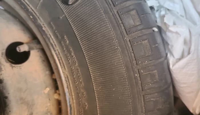 2011 Mahindra Verito 1.5 D4 BS III, Diesel, Manual, 1,31,132 km, tyre