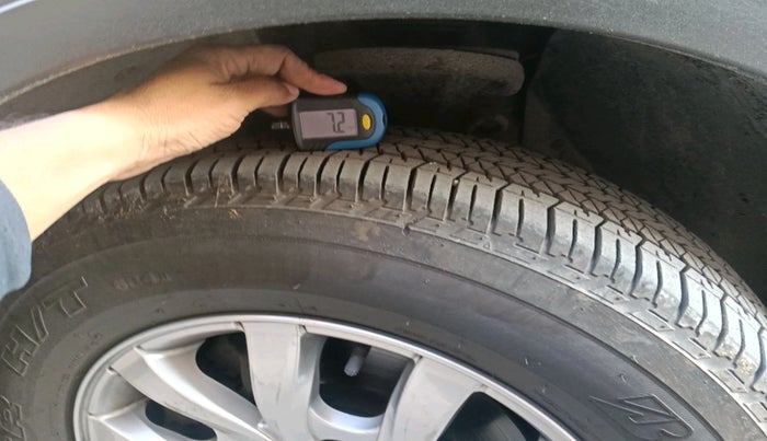 2017 Mahindra XUV500 W10 AT, Diesel, Automatic, 57,879 km, tyre