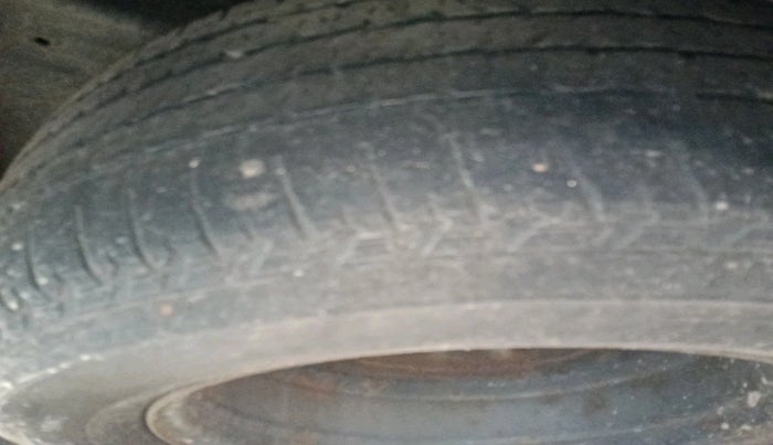 2017 Mahindra XUV500 W10 AT, Diesel, Automatic, 57,879 km, tyre