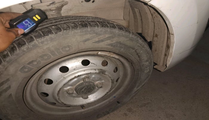 2013 Maruti Wagon R 1.0 LXI, Petrol, Manual, 1,07,489 km, tyre