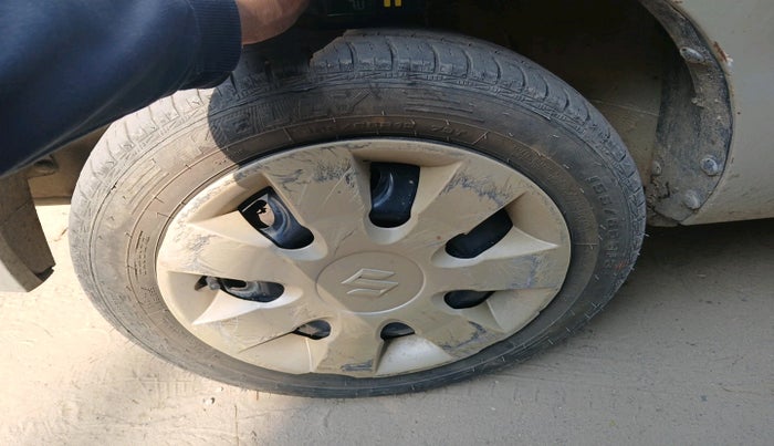 2015 Maruti Alto K10 VXI AMT, CNG, Automatic, 634 km, tyre