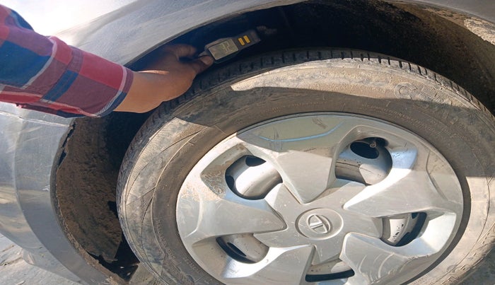 2023 Tata Tiago XM CNG, CNG, Manual, 47,979 km, tyre