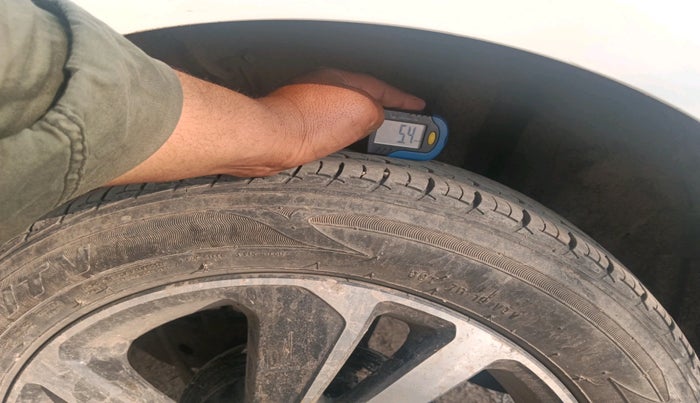 2022 Tata ALTROZ XZ PETROL, Petrol, Manual, 20,907 km, tyre