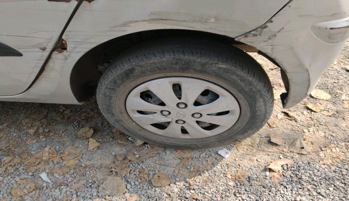 2012 Hyundai i10 MAGNA 1.2, Petrol, Manual, 68,966 km, tyre