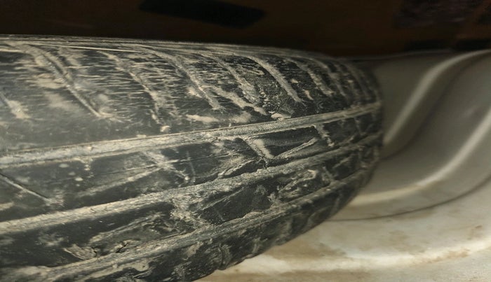 2020 Maruti Alto VXI, Petrol, Manual, 21,787 km, tyre