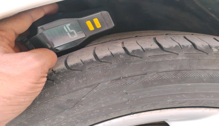 2015 Skoda Rapid AMBITION 1.5 TDI AT, Diesel, Automatic, 1,14,117 km, tyre