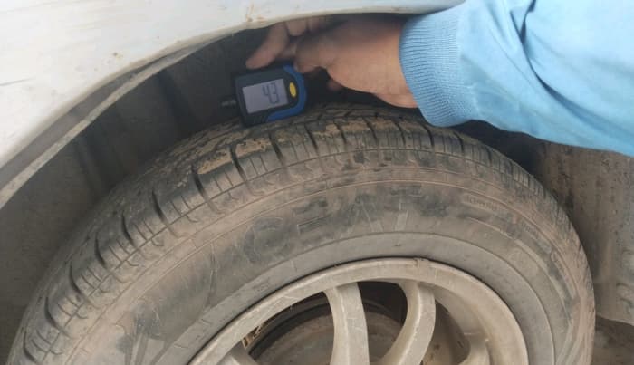 2018 Maruti Dzire VDI, Diesel, Manual, 2,94,446 km, tyre