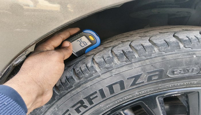 2021 Maruti Ertiga VXI CNG, CNG, Manual, 88,558 km, tyre