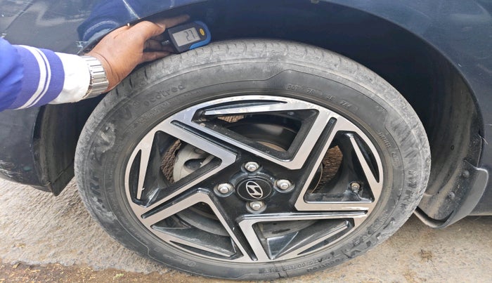 2023 Hyundai GRAND I10 NIOS ASTA AMT 1.2 KAPPA VTVT, Petrol, Automatic, 22,696 km, tyre