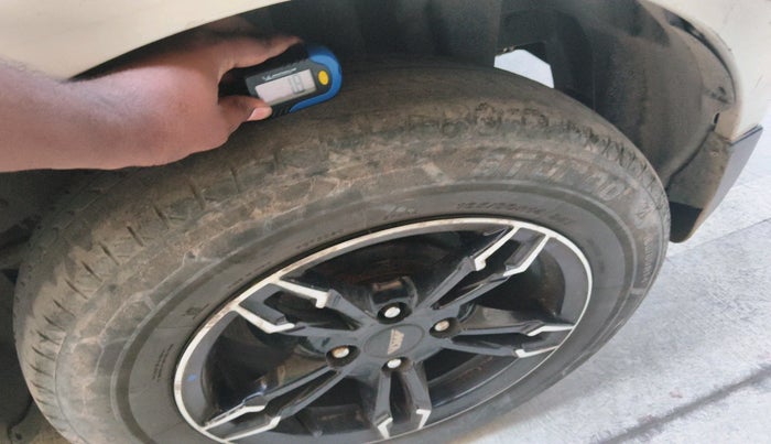 2014 Maruti Swift VDI, Diesel, Manual, 1,58,570 km, tyre