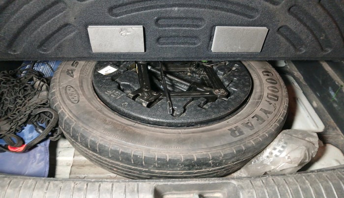 2016 Hyundai Creta SX PLUS 1.6 DIESEL, Diesel, Manual, 1,50,725 km, tyre