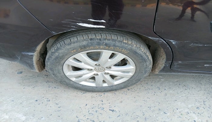 2017 Maruti Ertiga VDI SHVS, Diesel, Manual, 99,156 km, tyre