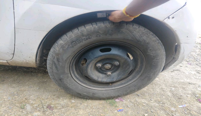 2018 Datsun Redi Go T (O), Petrol, Manual, 1,09,966 km, tyre