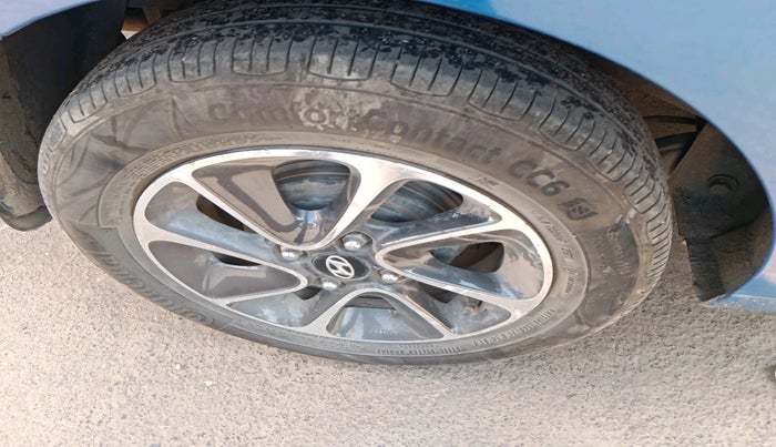 2019 Hyundai Grand i10 SPORTZ AT 1.2 KAPPA VTVT, CNG, Automatic, 68,668 km, tyre