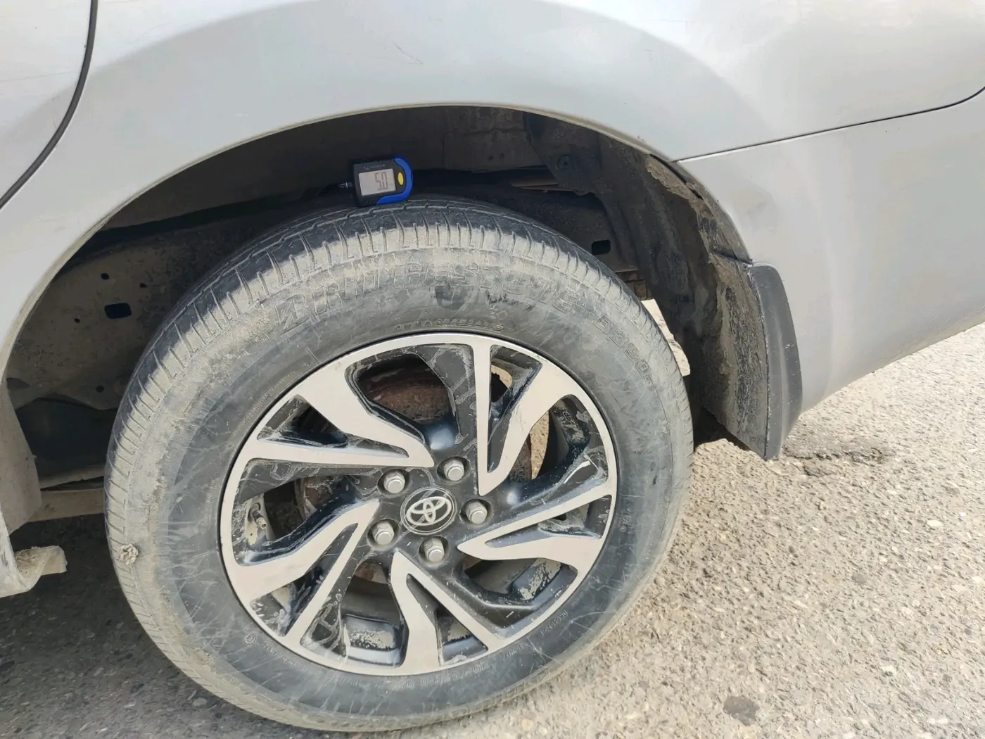 2021 Toyota Innova Crysta 2.4 GX 7 STR, Diesel, Manual, 63,410 km, tyre