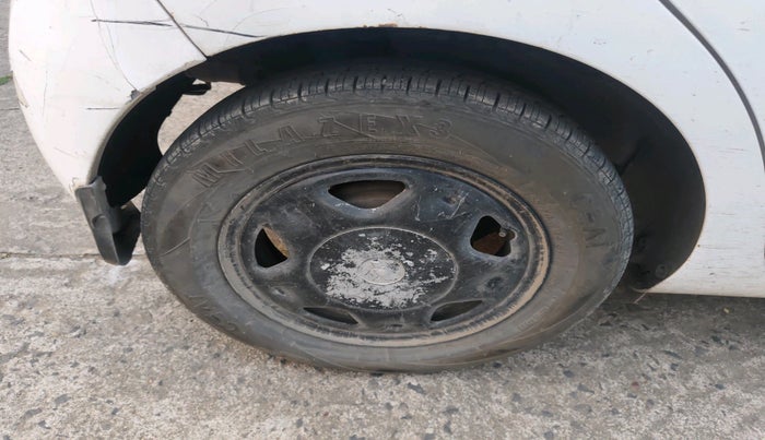 2012 Chevrolet Beat LS DIESEL, Diesel, Manual, 1,04,929 km, tyre