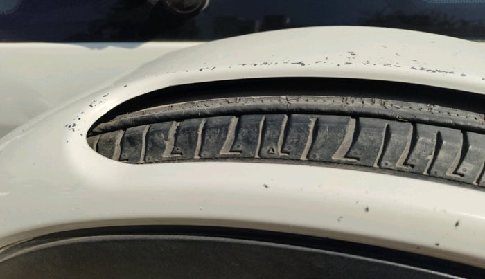 2013 Mahindra Quanto C6, Diesel, Manual, 1,28,032 km, tyre