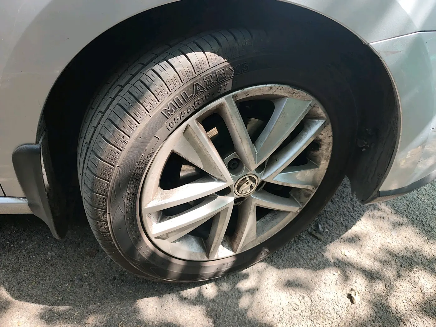 2017 Skoda Rapid STYLE 1.5 TDI AT, Diesel, Automatic, 66,452 km, tyre