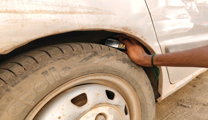 2011 Hyundai Santro Xing GL, CNG, Manual, 1,62,254 km, tyre