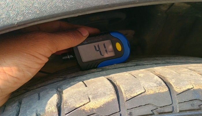 2018 Hyundai Creta SX AT 1.6 PETROL, Petrol, Automatic, 1,08,243 km, tyre