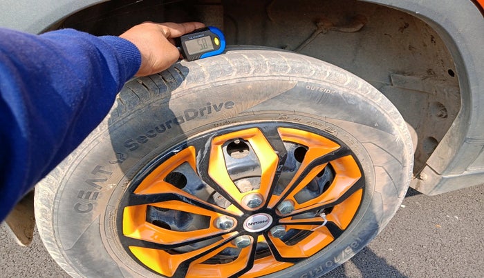 2022 Tata PUNCH ADVENTURE MT, Petrol, Manual, 29,434 km, tyre